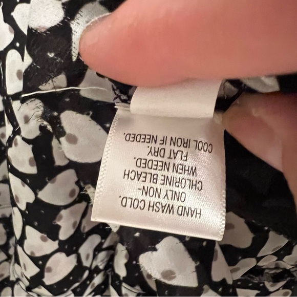 Disney Colleen Atwood Alice Through The Looking Glass Sleeveless Blouse Size S - Picture 7 of 7